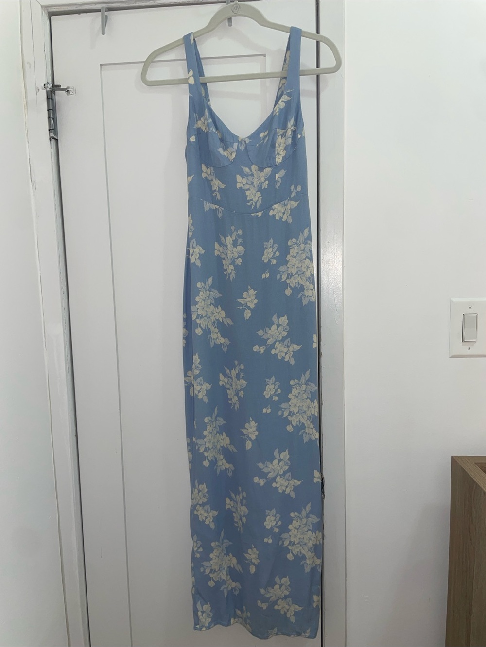 Reformation Reverie Dress - Picture 7 of 10